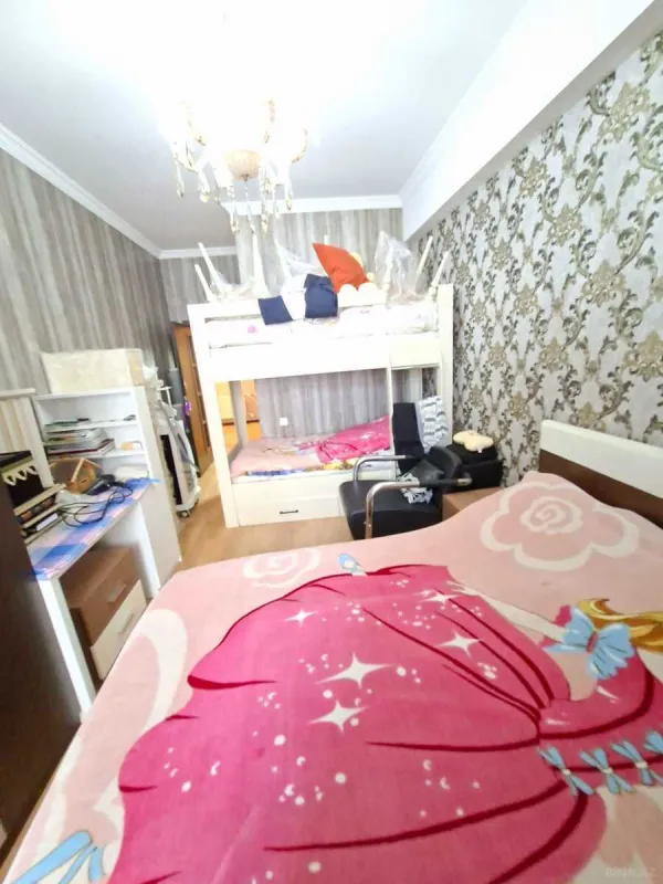 Satılır 2 otaqlı mənzil 65 m²