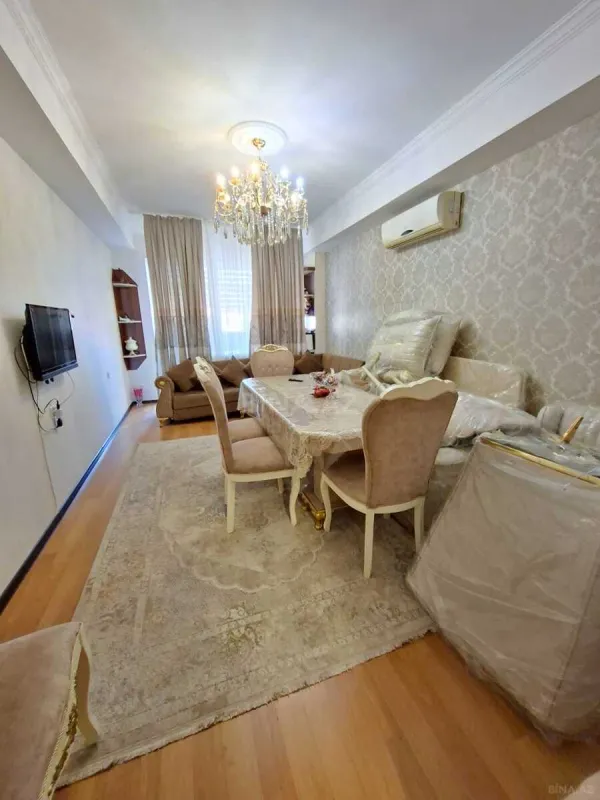 Satılır 2 otaqlı mənzil 65 m²