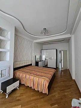 Kirayə verilir 3 otaqlı mənzil 100 m²