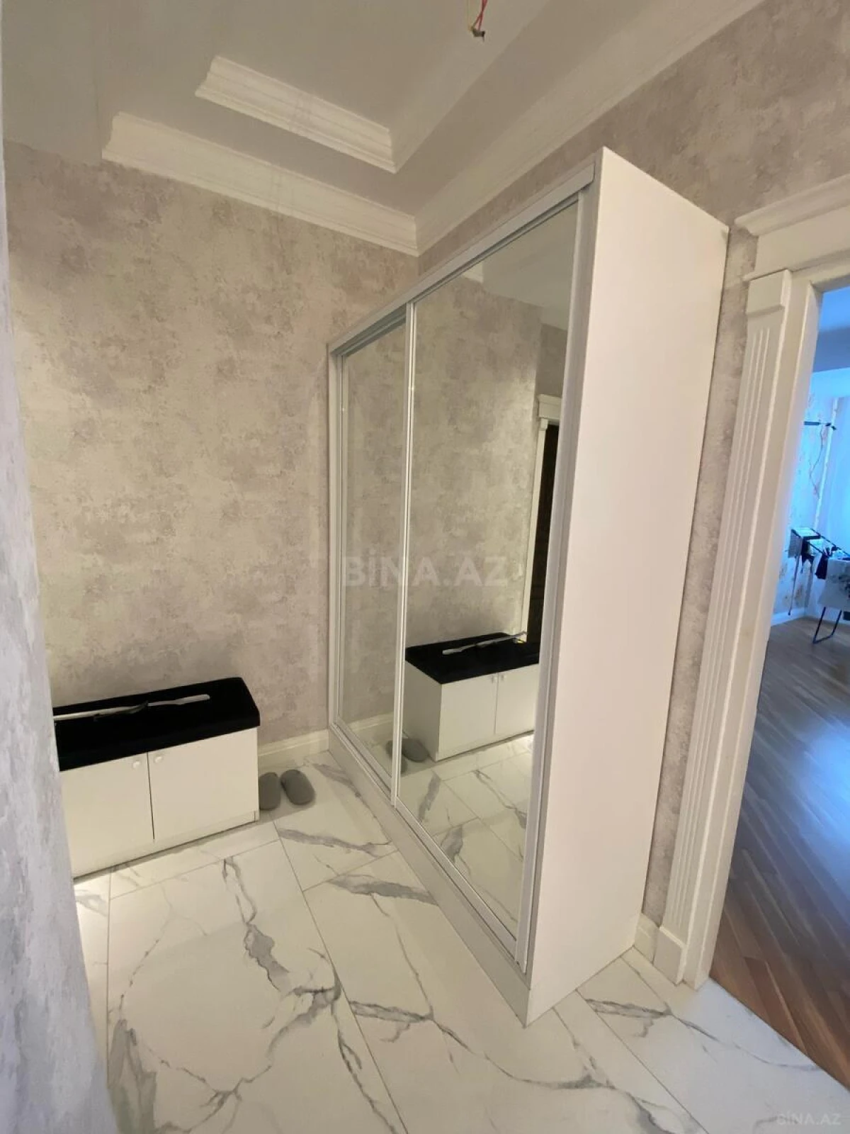 Satılır 3 otaqlı mənzil 110 m²