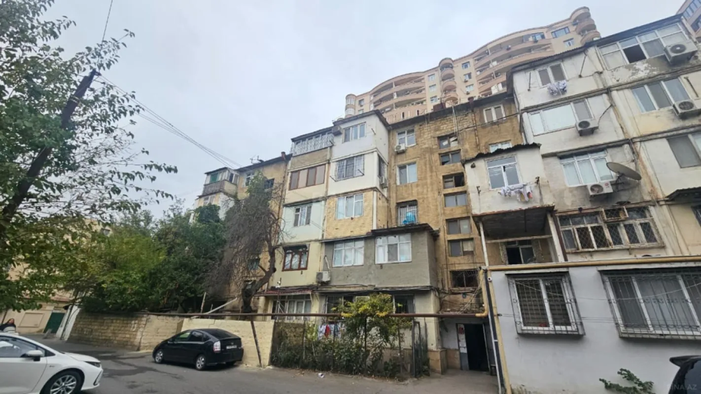 Satılır 1 otaqlı mənzil 35 m²
