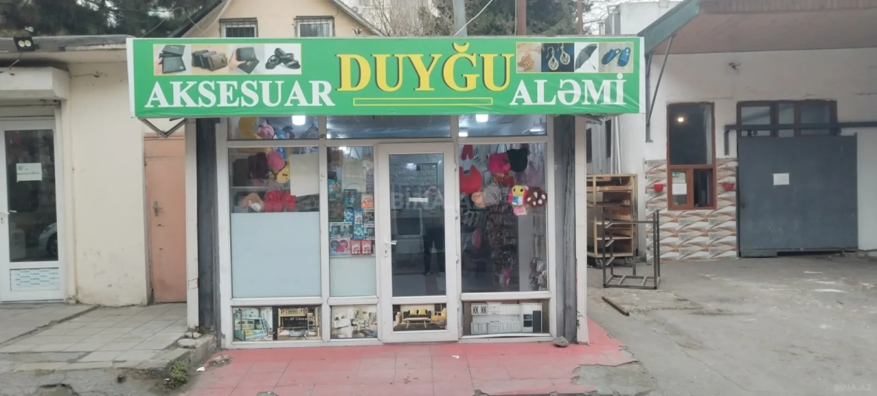 Satılır obyekt 24 m²