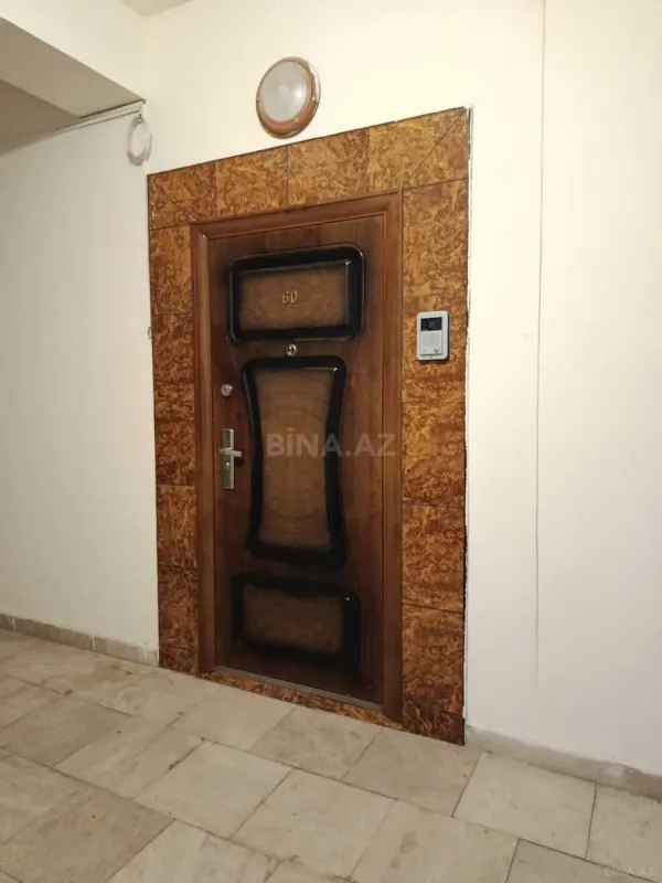 Satılır 4 otaqlı mənzil 151 m²