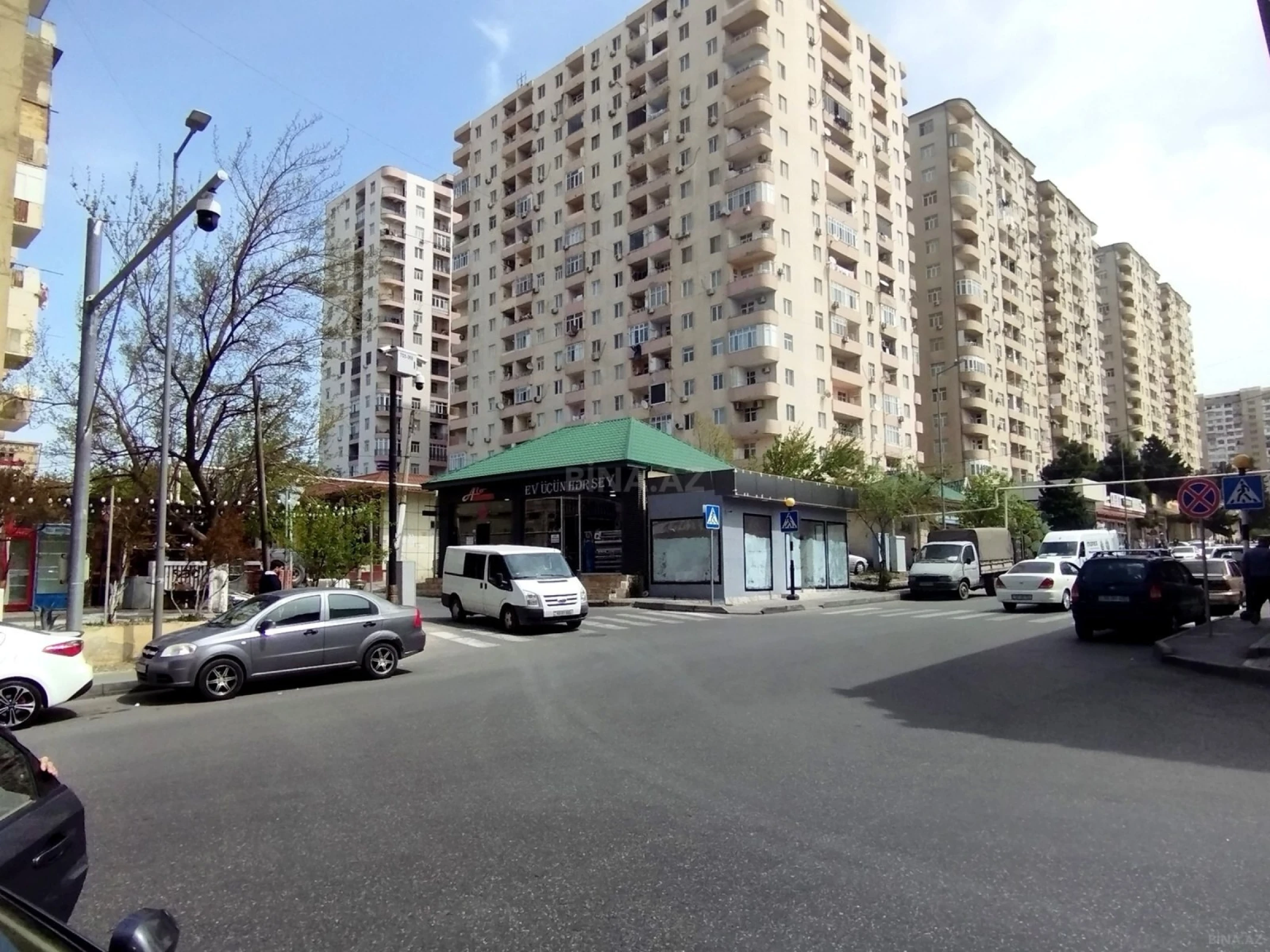 Satılır 3 otaqlı mənzil 106 m²