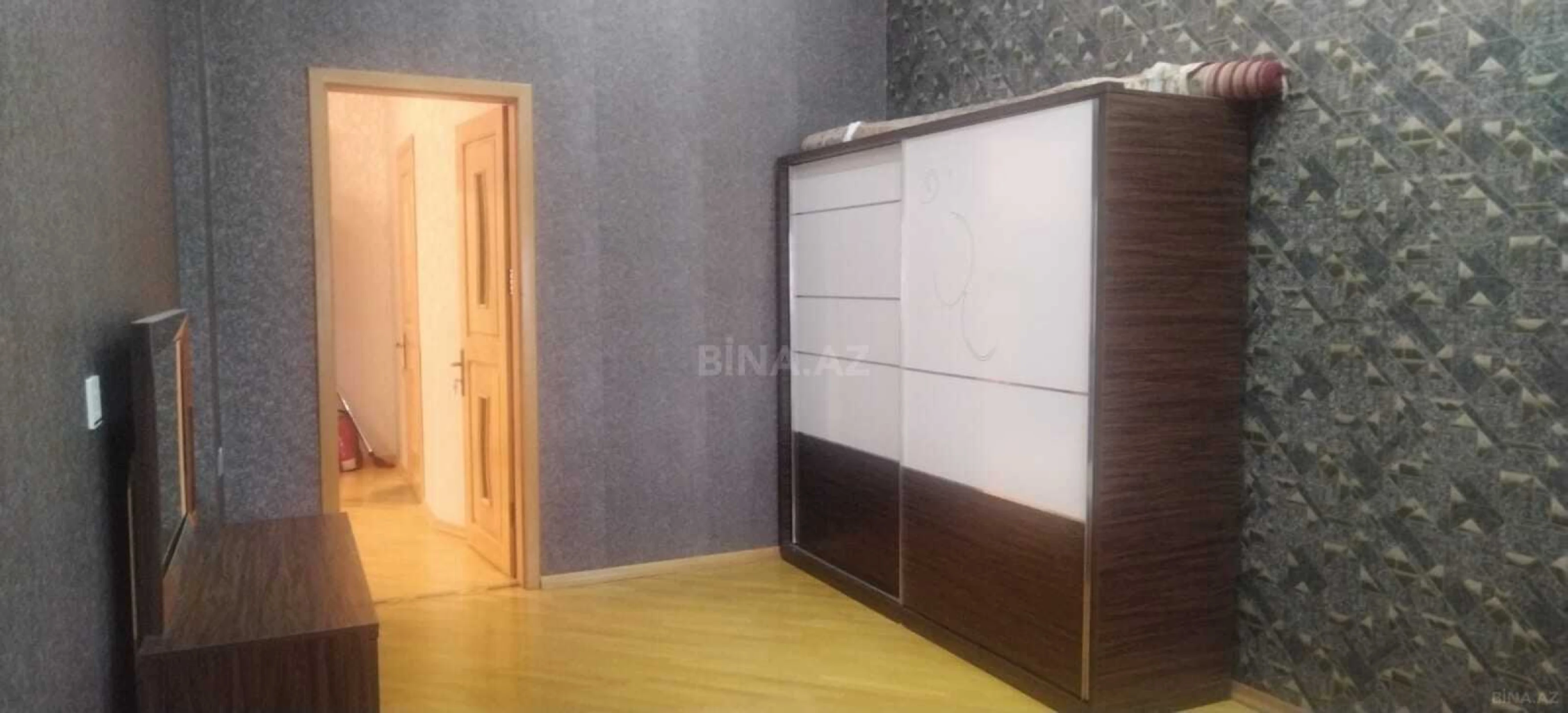 Satılır 3 otaqlı mənzil 100 m²