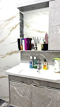 Kirayə verilir 2 otaqlı mənzil 72 m²