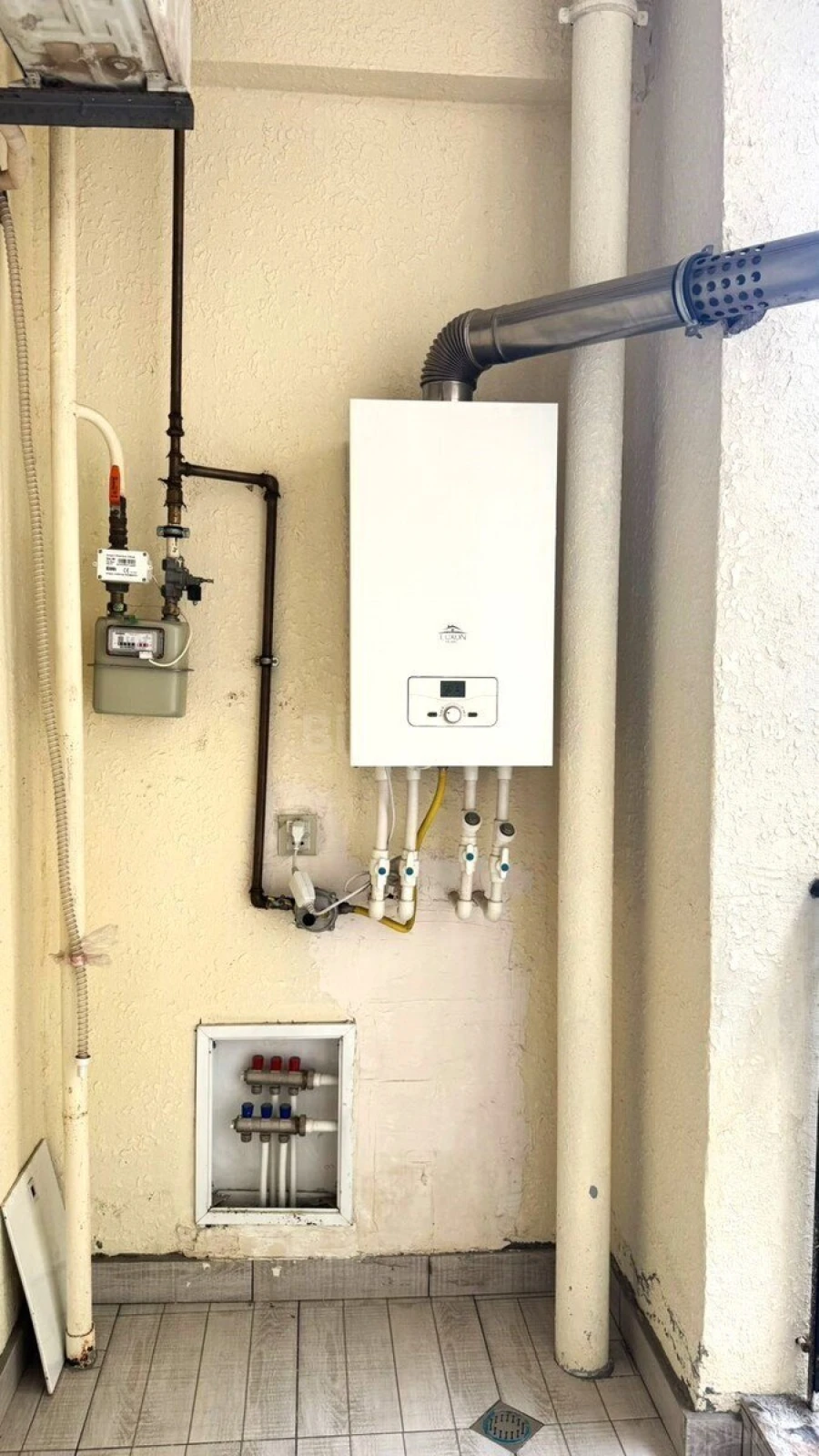 Kirayə verilir 2 otaqlı mənzil 72 m²