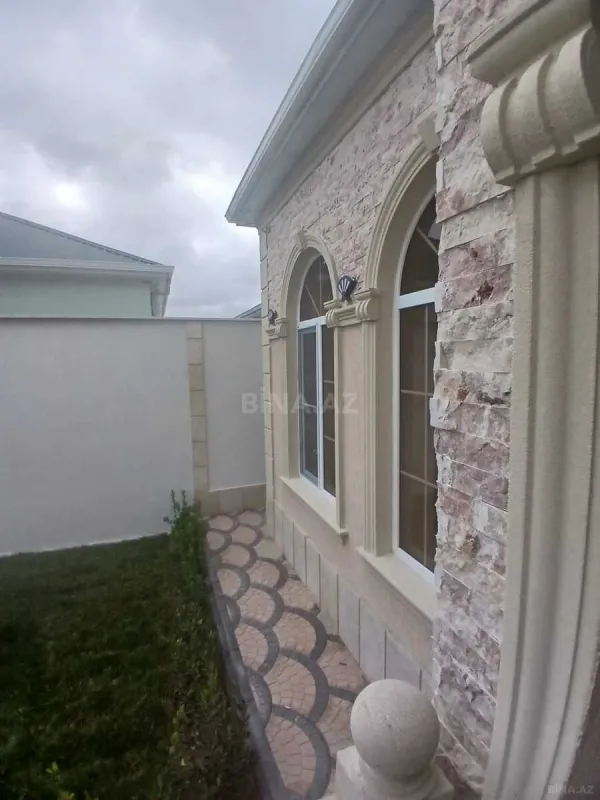 Satılır 4 otaqlı həyət evi 145 m²