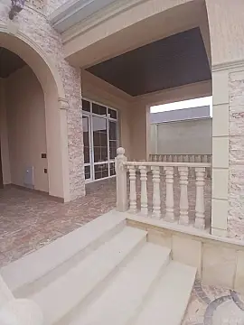 Satılır 4 otaqlı həyət evi 145 m²