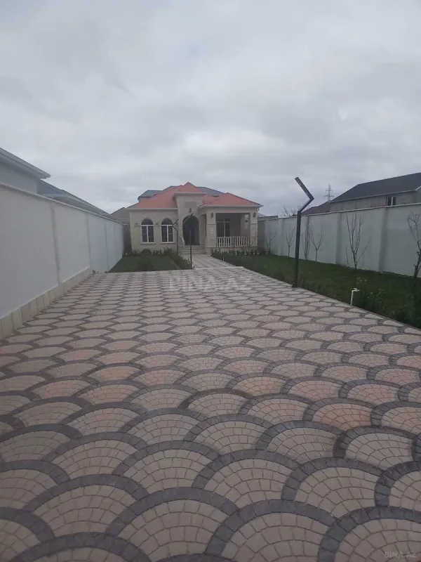 Satılır 4 otaqlı həyət evi 145 m²