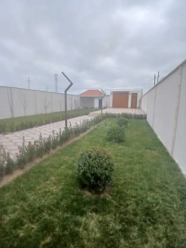 Satılır 4 otaqlı həyət evi 145 m²