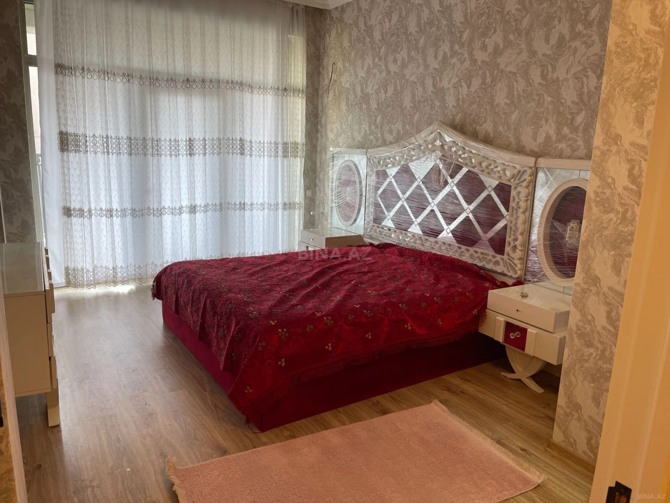 Kirayə verilir 3 otaqlı ofis 130 m²