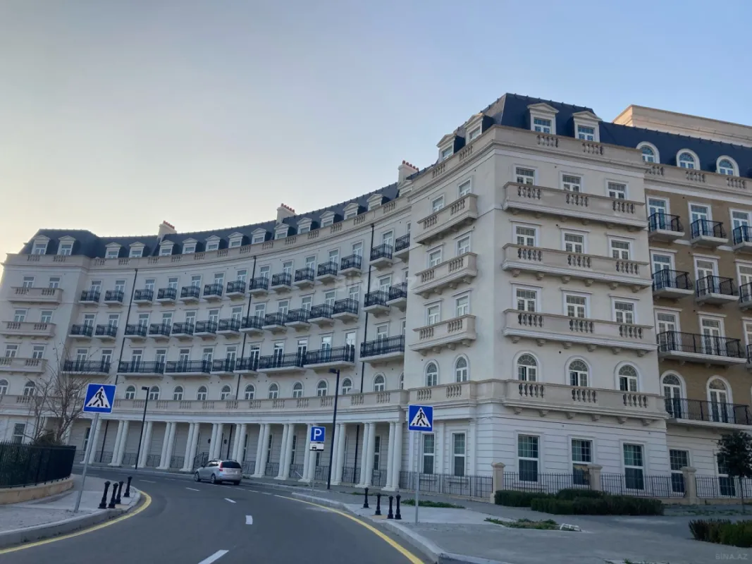 Kirayə verilir 2 otaqlı mənzil 92 m²