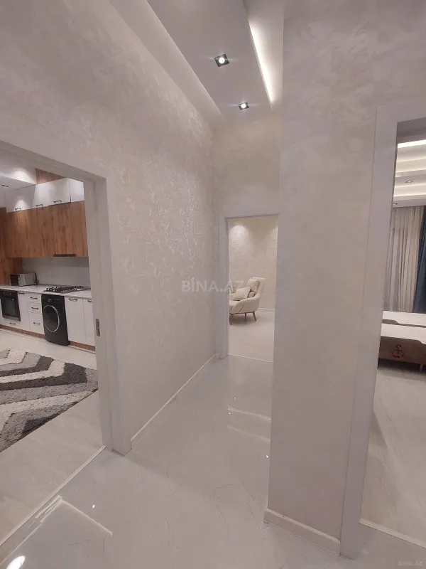 Kirayə verilir 2 otaqlı mənzil 85 m²