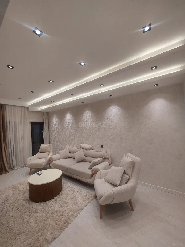 Kirayə verilir 2 otaqlı mənzil 85 m²
