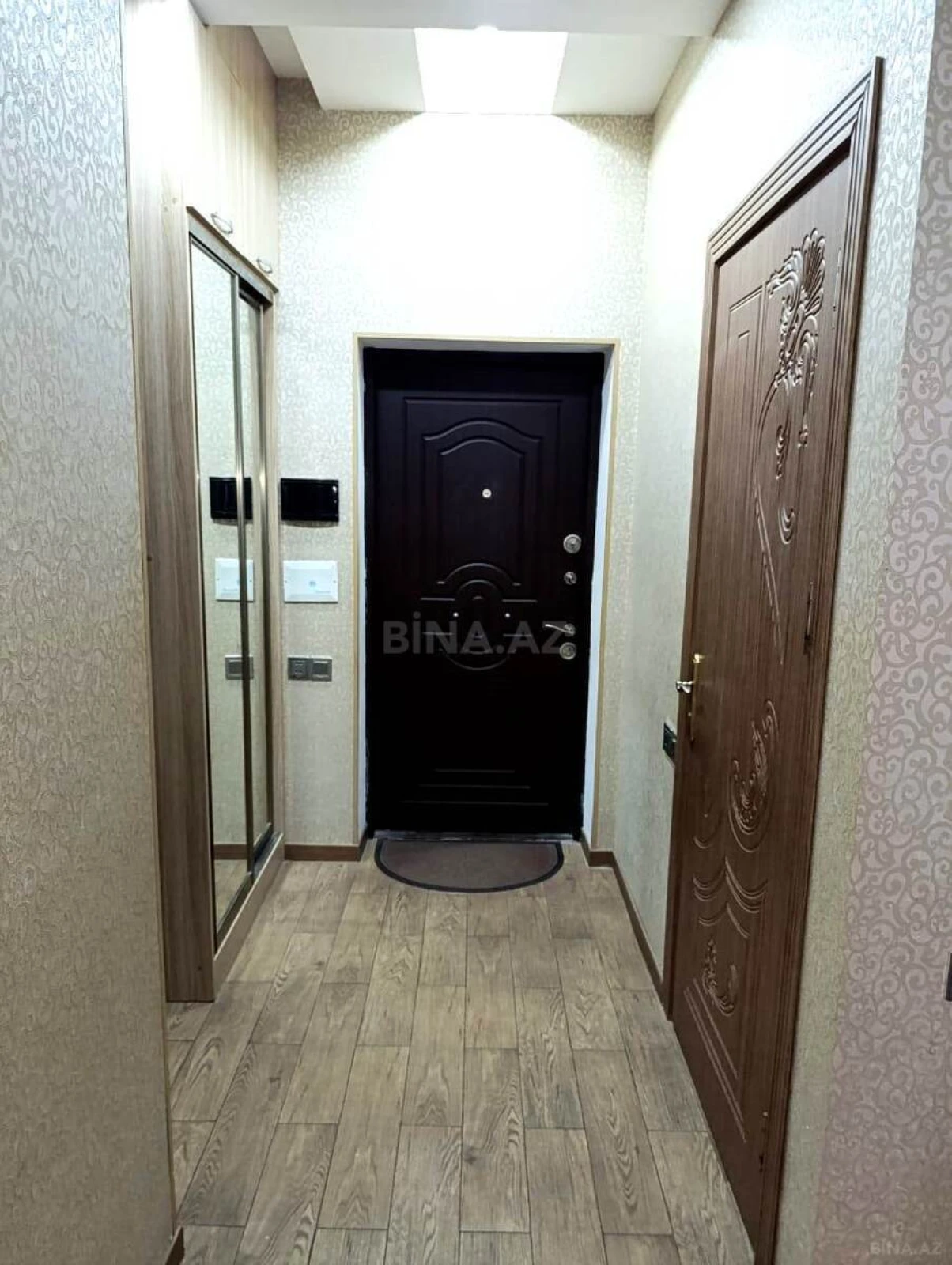 Satılır 2 otaqlı mənzil 60 m²