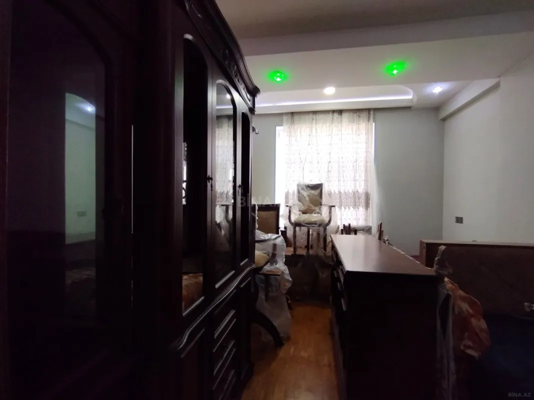 Satılır 2 otaqlı mənzil 60 m²