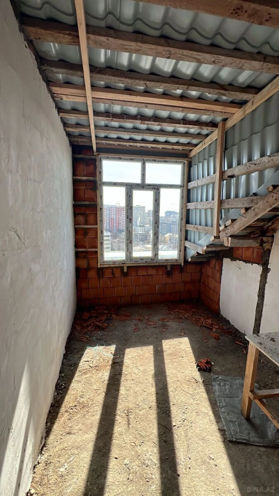 Satılır 2 otaqlı mənzil 68 m²