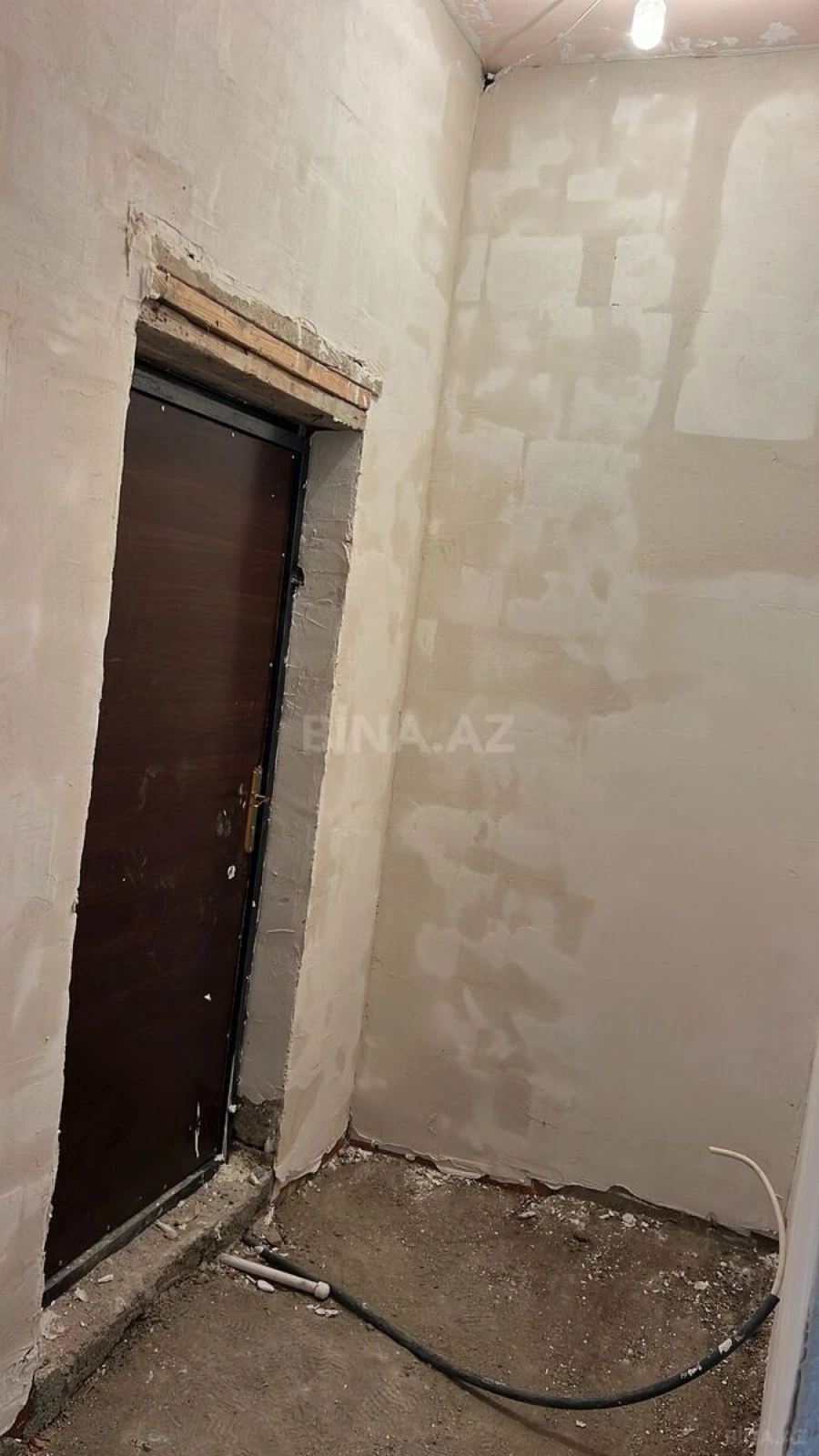 Satılır 2 otaqlı mənzil 68 m²