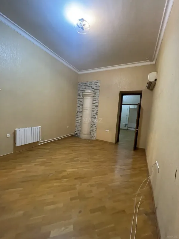 Kirayə verilir 2 otaqlı ofis 60 m²