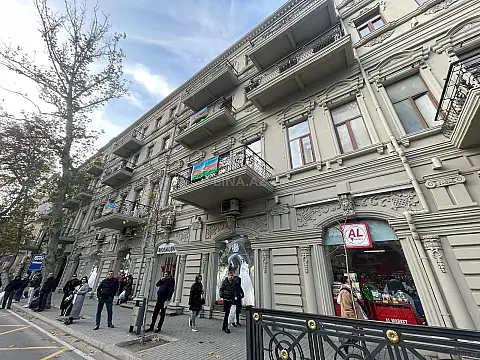 Kirayə verilir 2 otaqlı ofis 60 m²