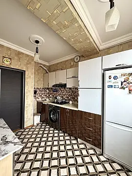 Satılır 3 otaqlı mənzil 93 m²