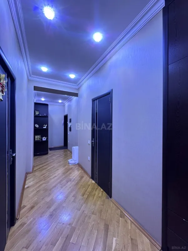 Satılır 3 otaqlı mənzil 93 m²