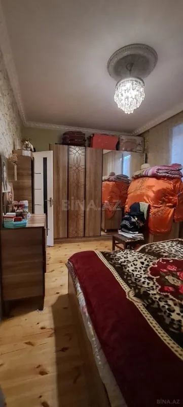 Satılır 5 otaqlı həyət evi 200 m²