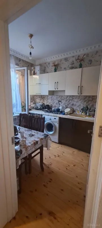 Satılır 5 otaqlı həyət evi 200 m²
