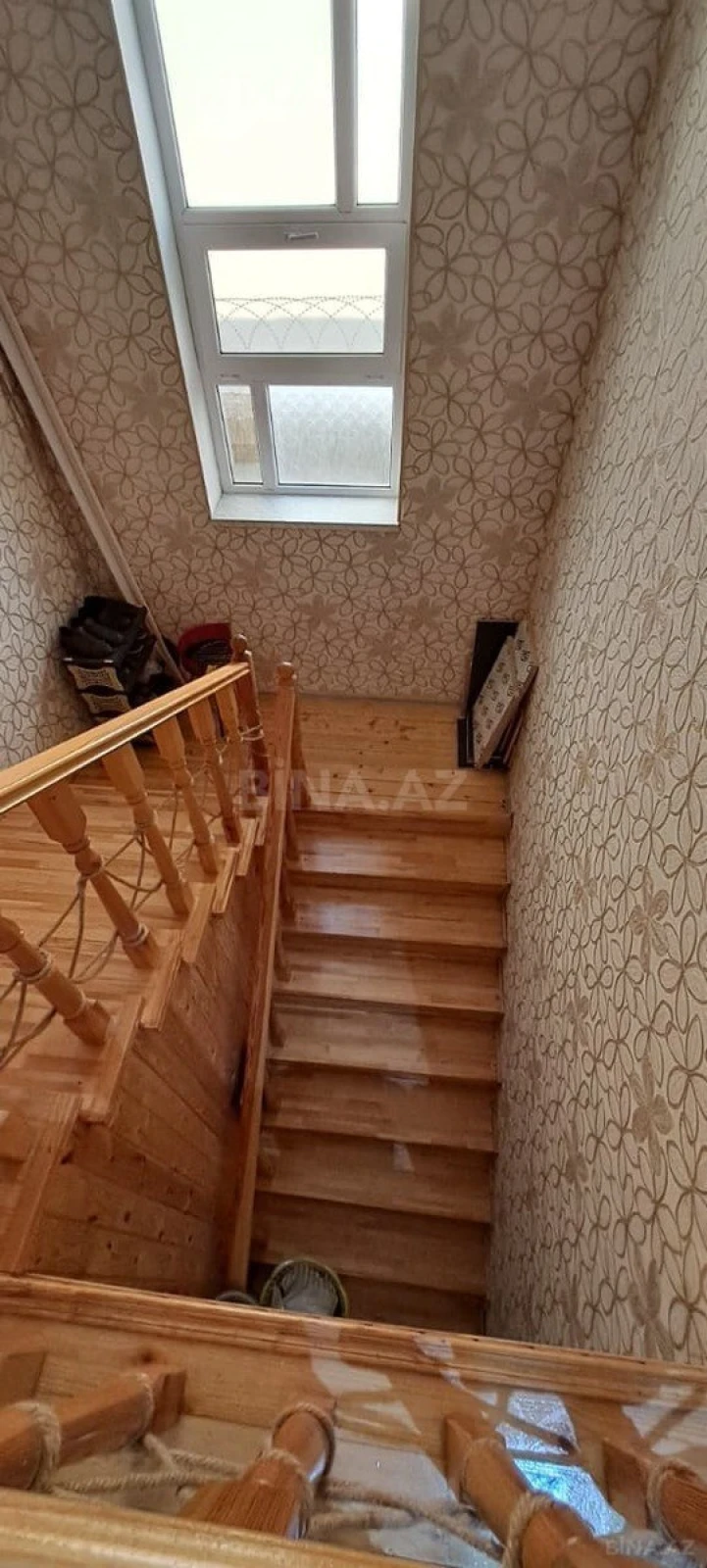 Satılır 5 otaqlı həyət evi 200 m²
