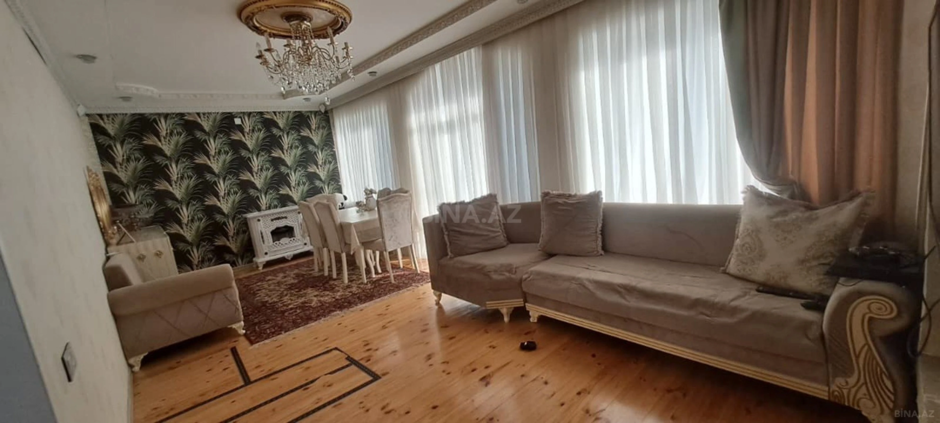 Satılır 5 otaqlı həyət evi 200 m²