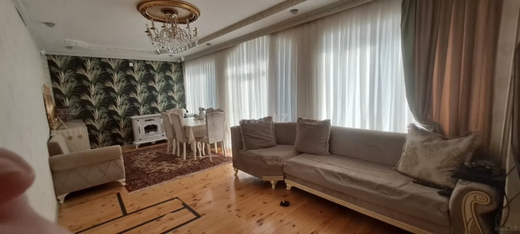 Satılır 5 otaqlı həyət evi 200 m²