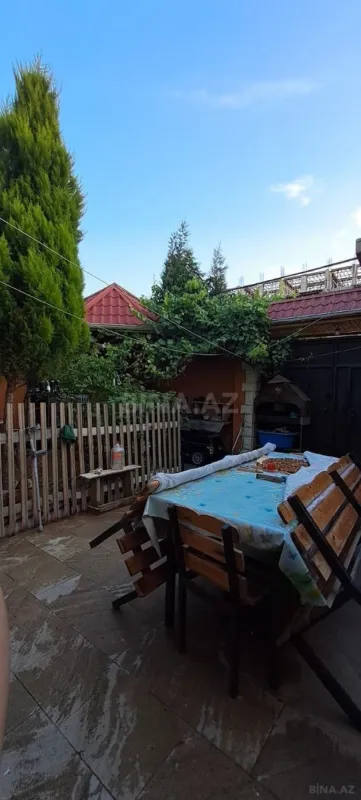 Satılır 5 otaqlı həyət evi 200 m²