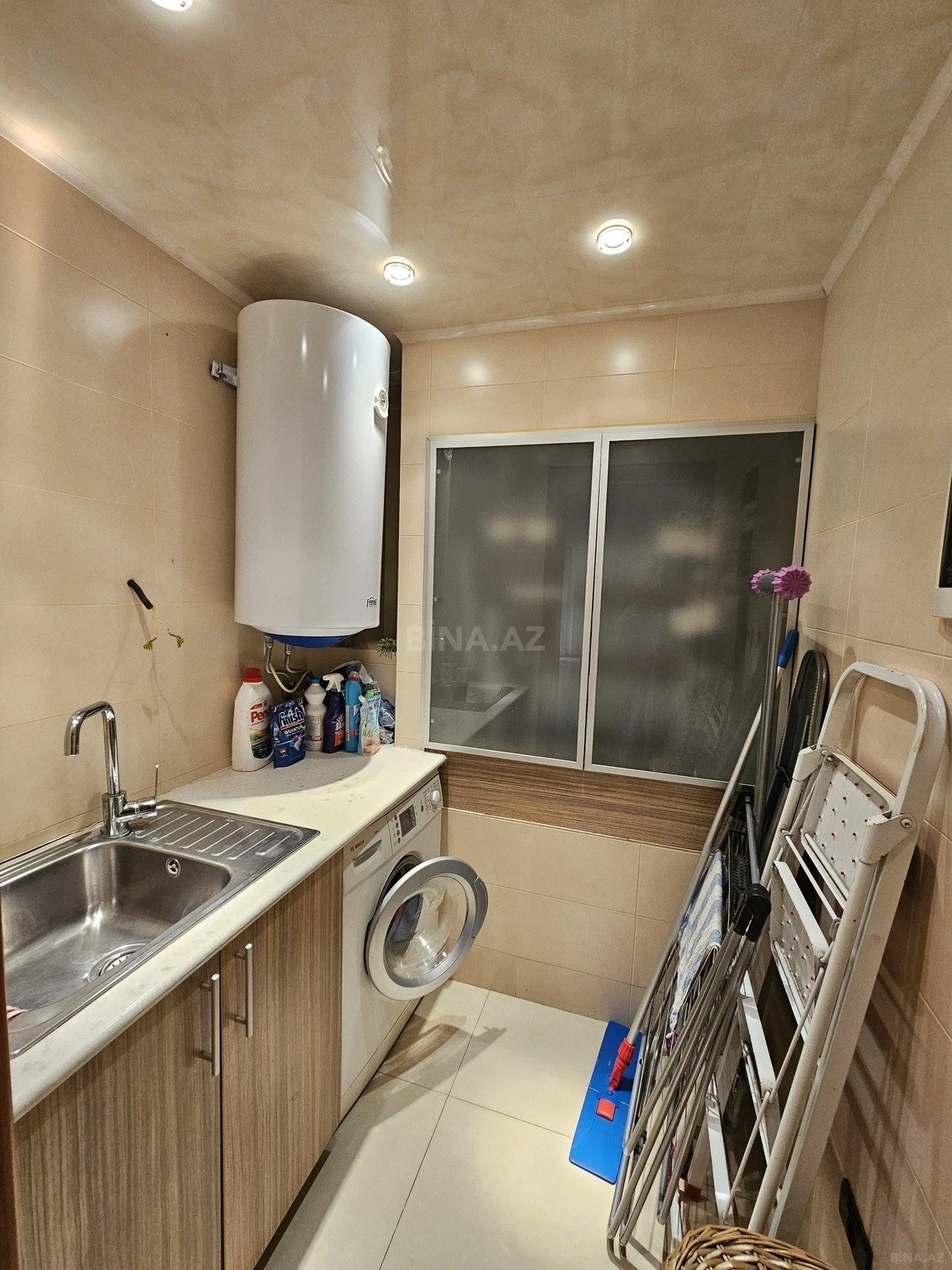 Kirayə verilir 3 otaqlı mənzil 180 m²