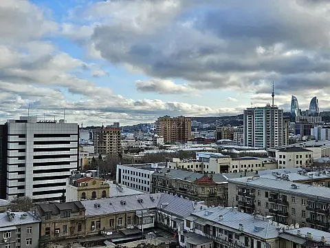 Kirayə verilir 3 otaqlı mənzil 180 m² — Bakı, İnşaatçılar 3 otaq 180.00 m²