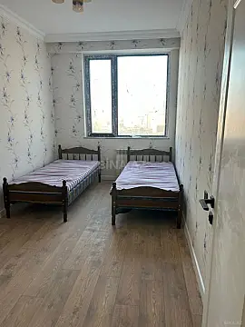 Kirayə verilir 3 otaqlı mənzil 85 m²