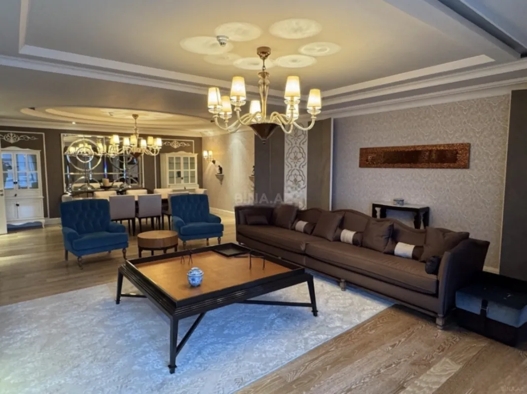 Kirayə verilir 3 otaqlı mənzil 190 m²