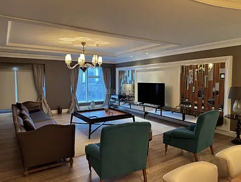 Kirayə verilir 3 otaqlı mənzil 190 m²