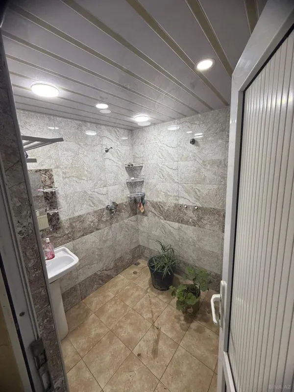 Kirayə verilir 3 otaqlı həyət evi 65 m²