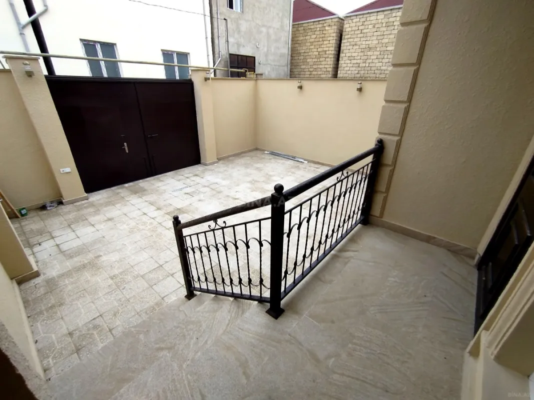 Satılır 5 otaqlı həyət evi 160 m²