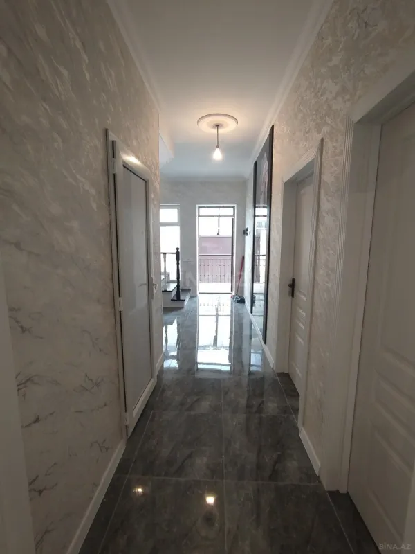 Satılır 5 otaqlı həyət evi 160 m²