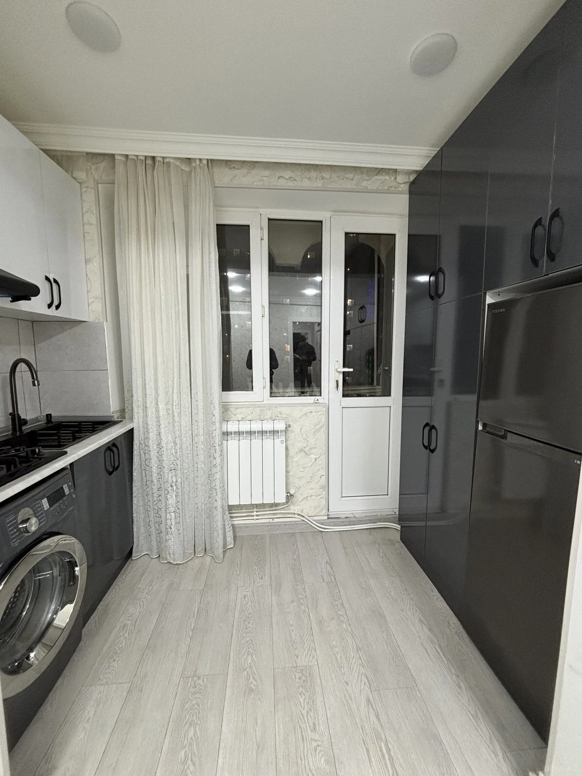 Kirayə verilir 2 otaqlı mənzil 65 m²