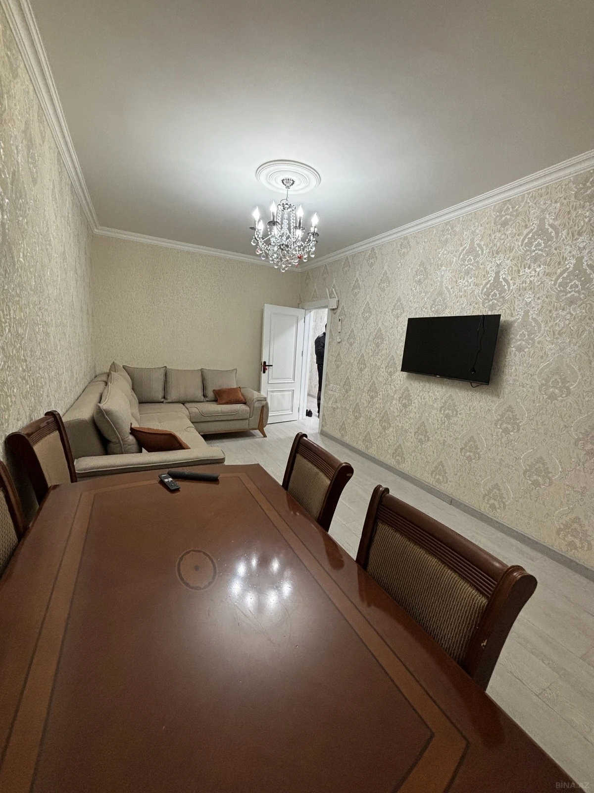 Kirayə verilir 2 otaqlı mənzil 65 m²