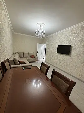 Kirayə verilir 2 otaqlı mənzil 65 m²