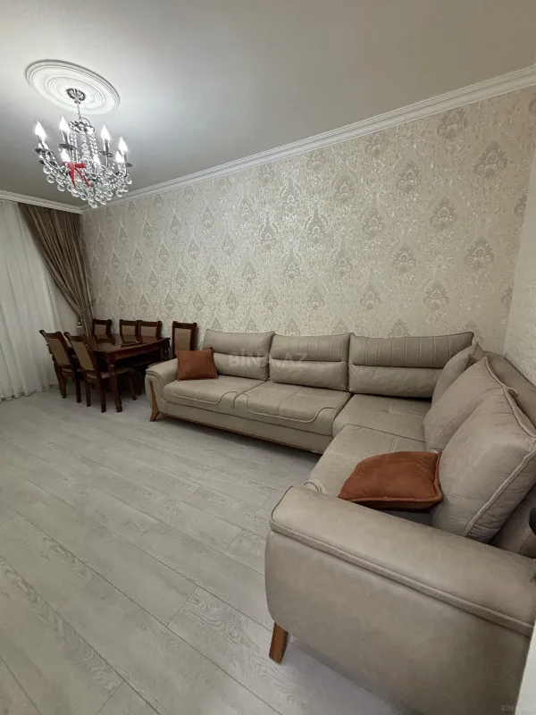 Kirayə verilir 2 otaqlı mənzil 65 m²