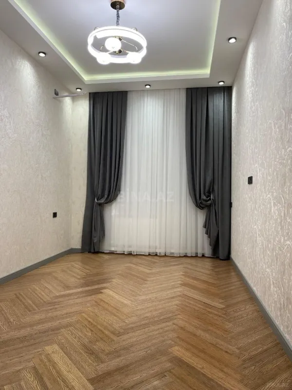 Satılır 2 otaqlı mənzil 68.7 m²