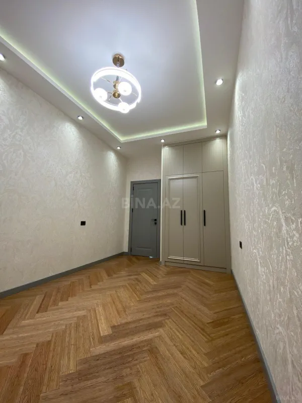 Satılır 2 otaqlı mənzil 68.7 m²