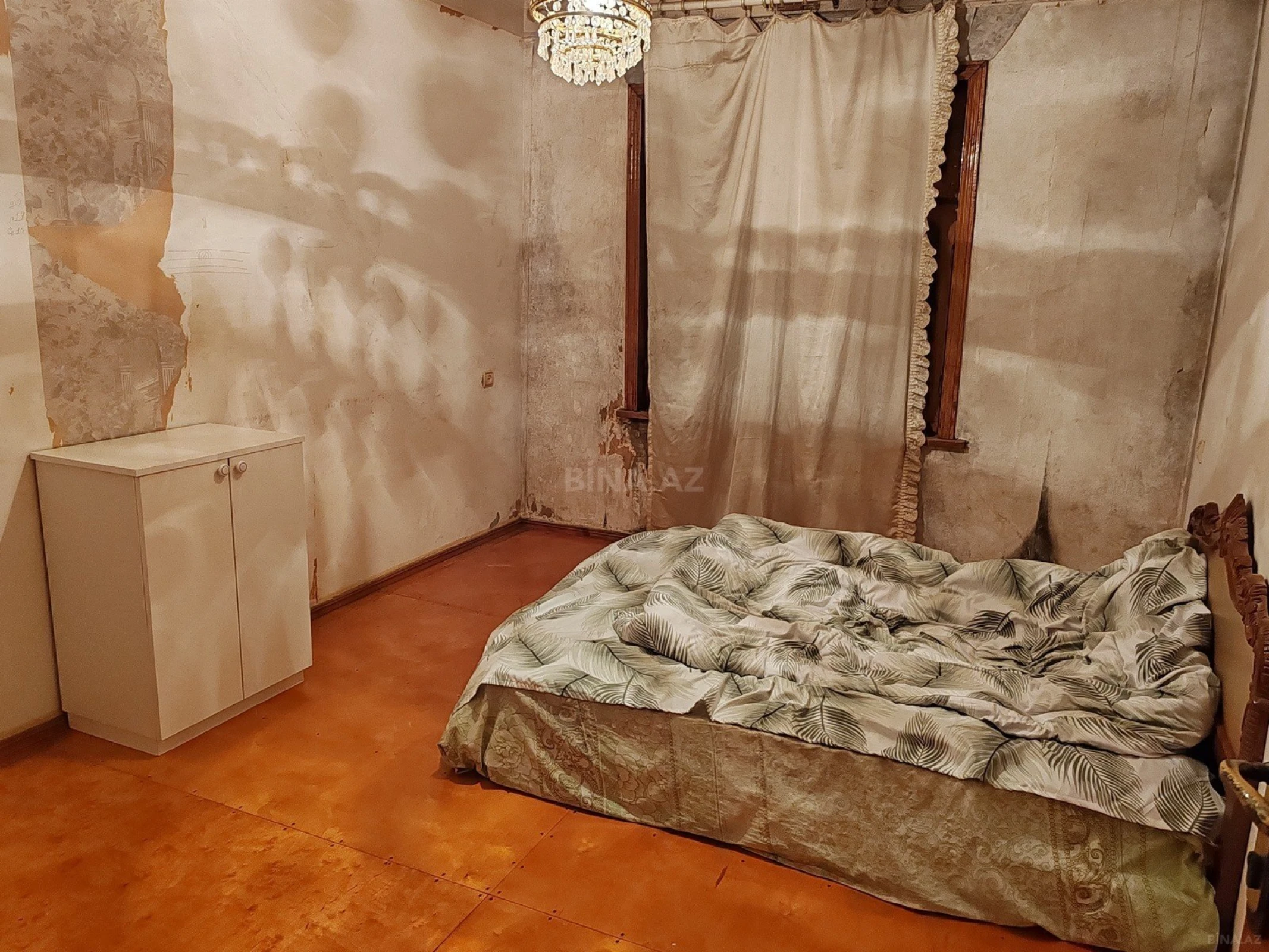 Satılır 4 otaqlı mənzil 85 m²