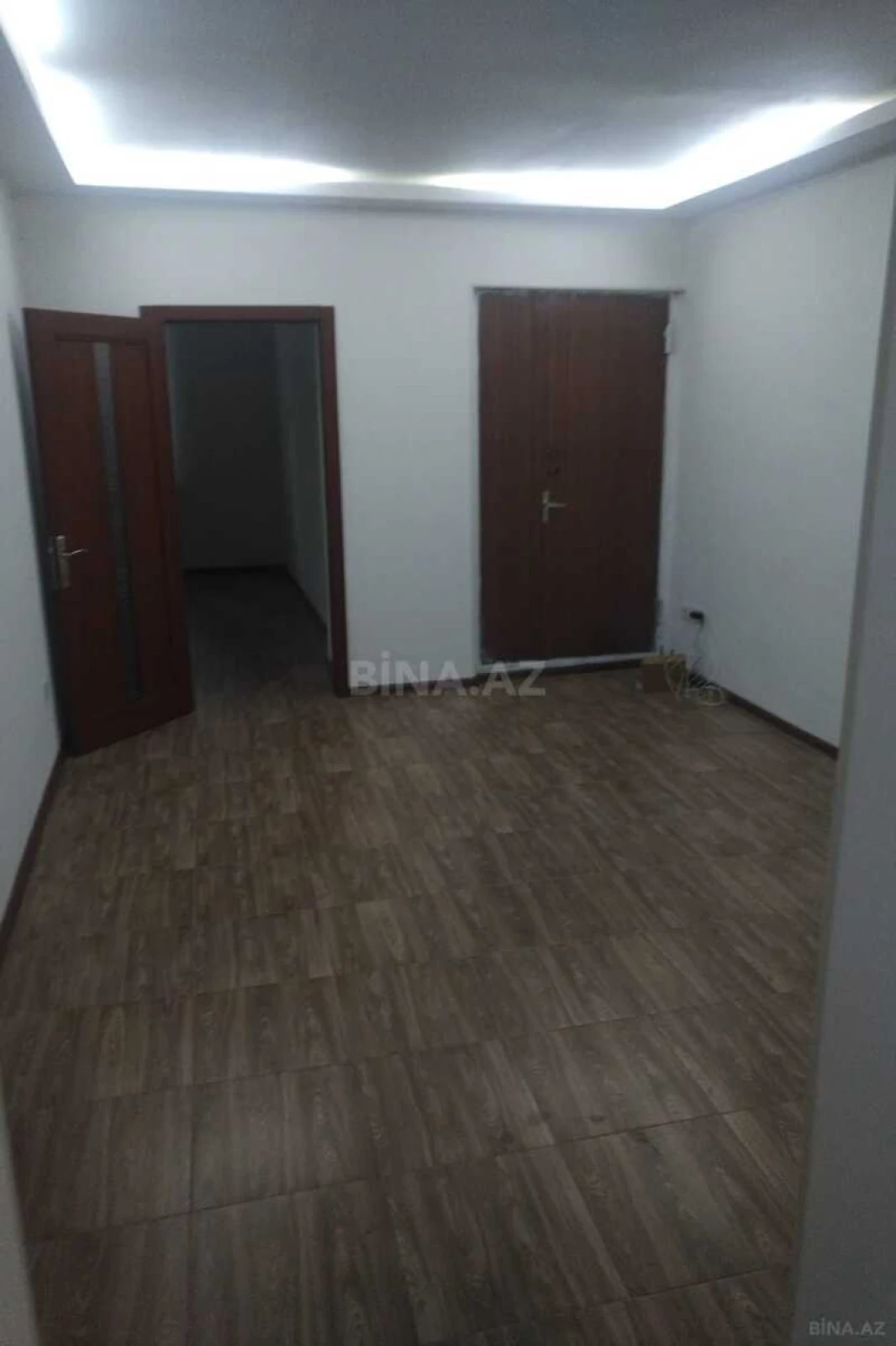 Kirayə verilir 3 otaqlı ofis 65 m²