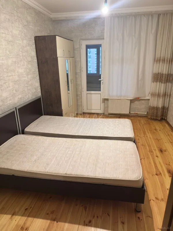 Kirayə verilir 2 otaqlı mənzil 65 m²